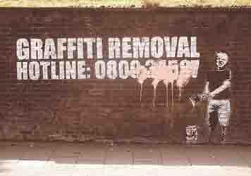 BANKSY - Graffiti Removal XL Artist Series