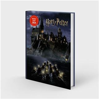 The Harry Potter 2024 A5 Planner by Blue Dog Posters boasts a high-quality hard cover adorned with a stunning nighttime scene of Hogwarts Castle illuminated under the moonlight, complete with boats carrying students across the Black Lake. This weekly diary features spiral binding for ease of use.